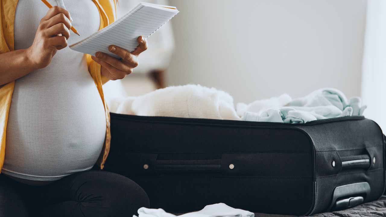What to Do If You’re an Expectant Mom During a Hurricane